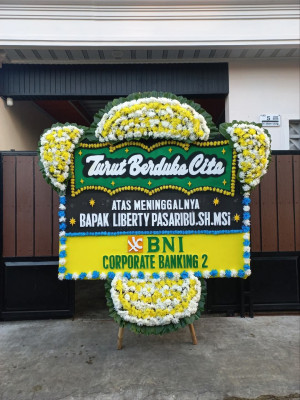 Papan Bunga Duka di Taman Krocok